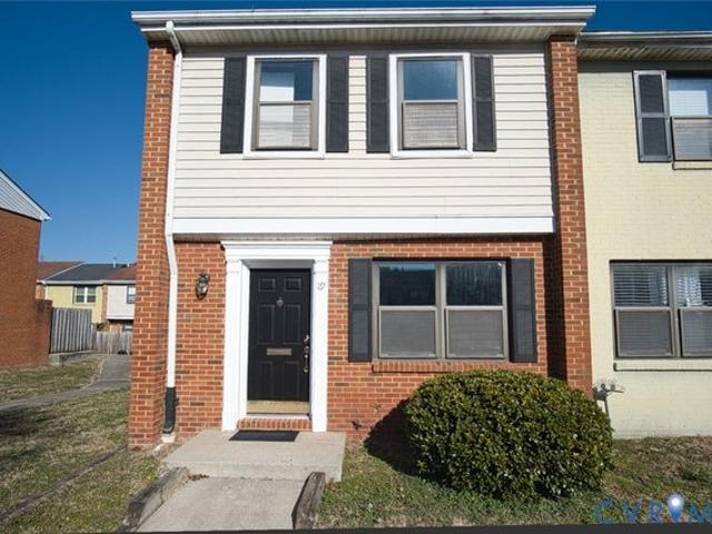 Townhouse for sale in Virginia