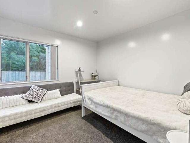 House for sale in Paremoremo