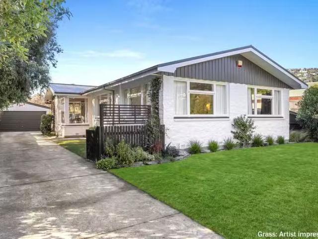 House for sale in Chaslands, Canterbury