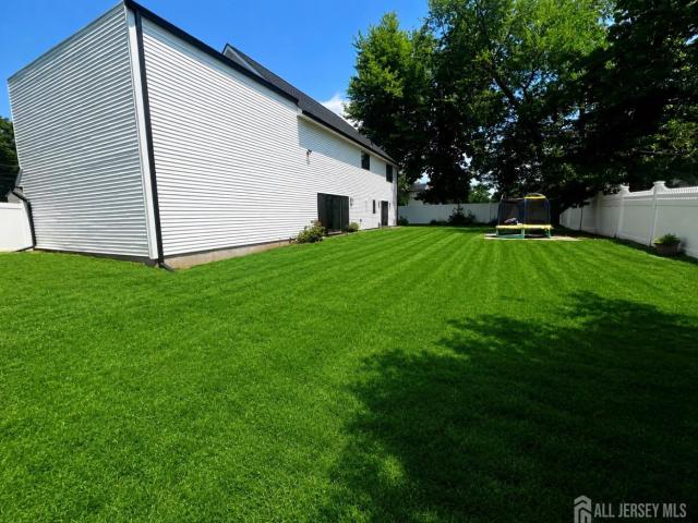 House for sale in Avenel, New Jersey