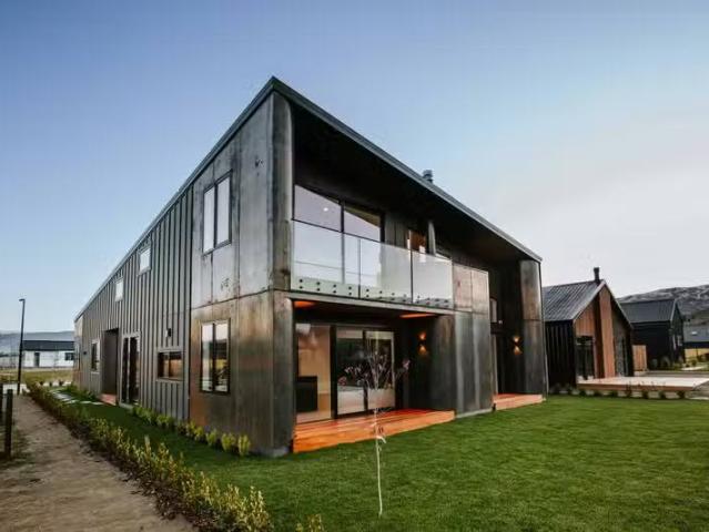 House for sale in Otakou