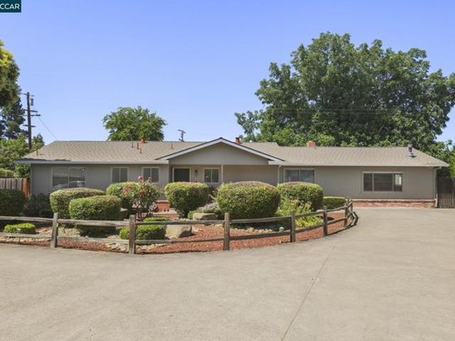 House for sale in Pleasant Hill, California