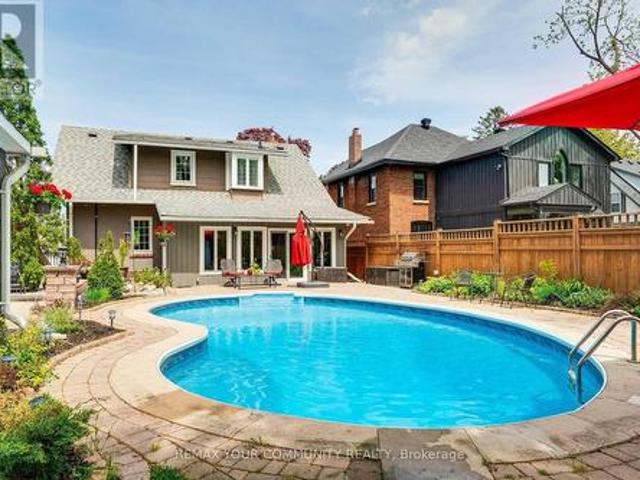 House for sale in Aurora, Golden Horseshoe