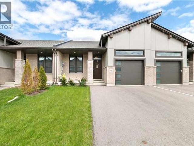 House for sale in Tillsonburg, Ontario