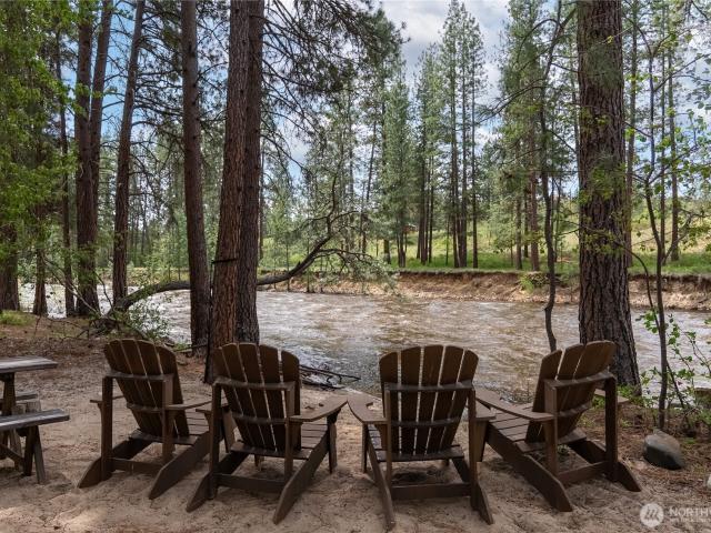 House for sale in Winthrop, Washington