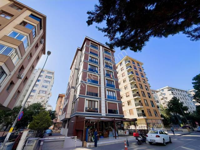 Kadiköy, İstanbul içerisinde kiralık mülk