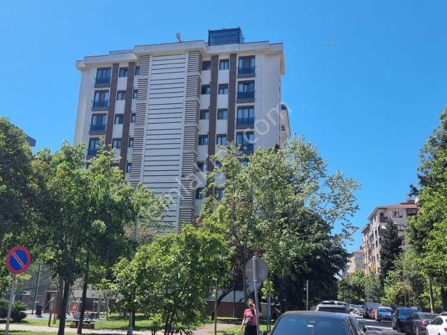 Kadiköy, İstanbul içerisinde kiralık mülk