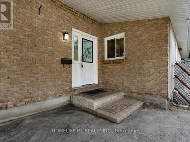House for sale in Hespeler, Cambridge