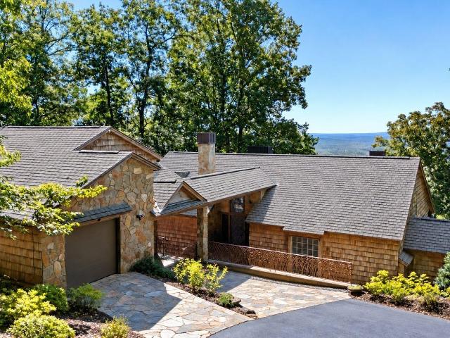 House for sale in Glassy Mountain, Landrum