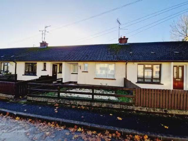 House to rent in Moneygold, Connacht