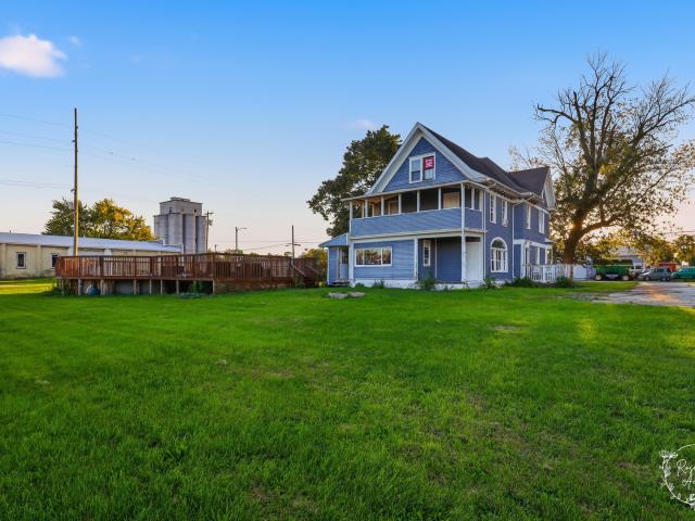 House for sale in Piper City, Ford County