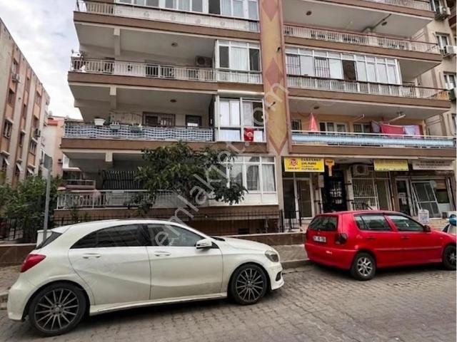 Karşiyaka, İzmir içerisinde satılık mülk