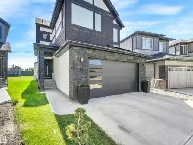 House for sale in Saint Albert, Alberta