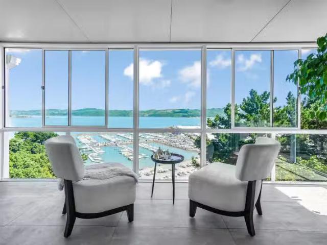 House for sale in Days Bay, Wellington