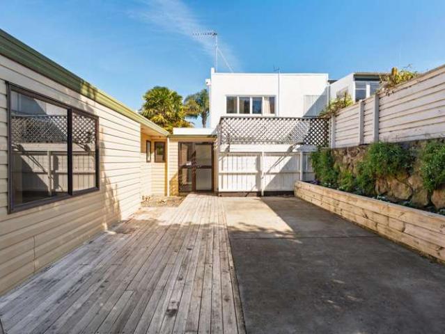 House for sale in Omokoroa, Bay Of Plenty