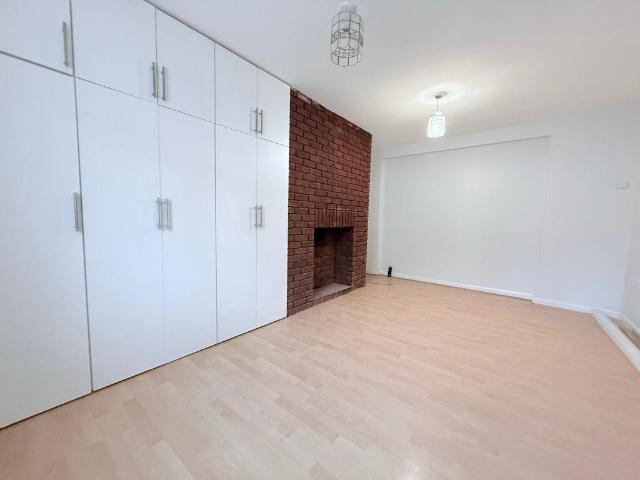House for rent in London Borough of Hammersmith and Fulham, Greater London