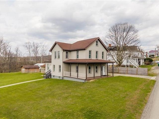 House for sale in Strabane, Pennsylvania