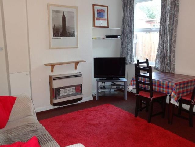 Room for rent in Elmfield, Leicestershire