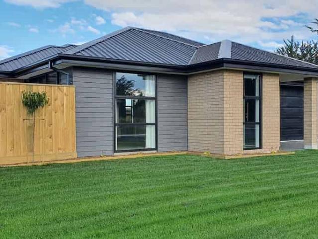 House for rent in Chaslands, Canterbury