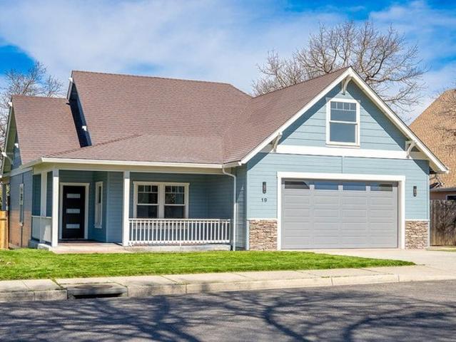 House for sale in Oregonia