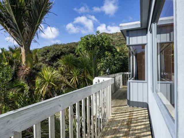 House for sale in Piha