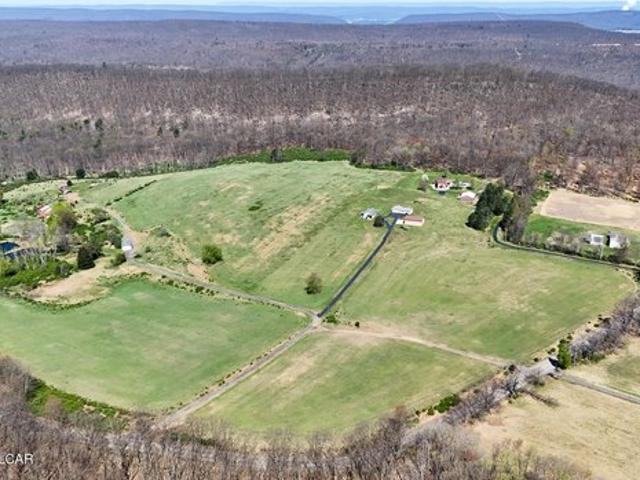 House for sale in Sugarloaf, Pennsylvania