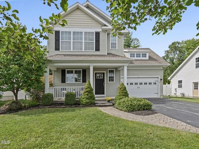 House for sale in Saratoga, New York
