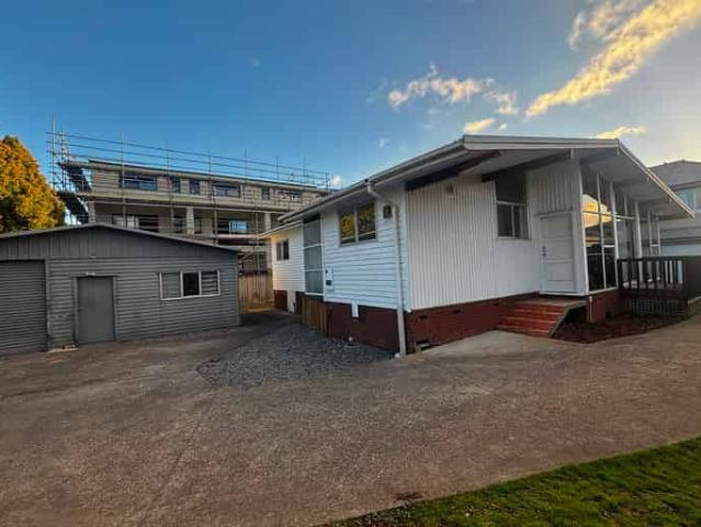 House for rent in Mount Wellington, Oroua County