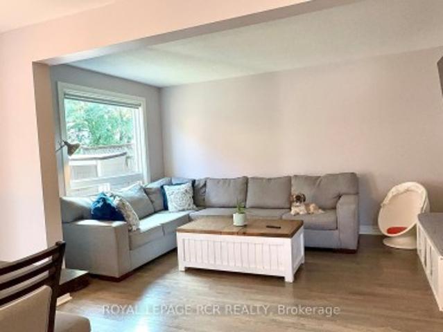 Townhouse for sale in New Tecumseth, Ontario