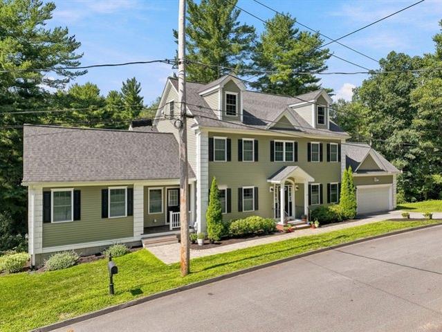 House for sale in North Reading, Massachusetts