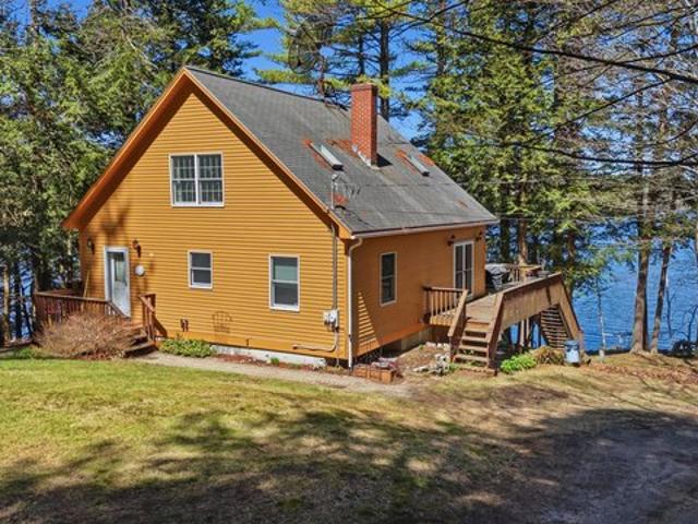 House for sale in Monmouth, Maine