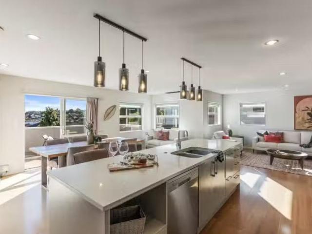 House for sale in Paremoremo, Oroua County