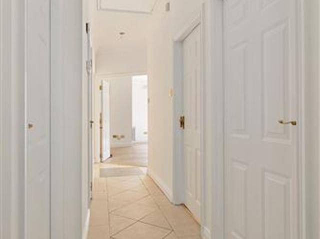 Apartment for sale in Bluebell, North Tipperary