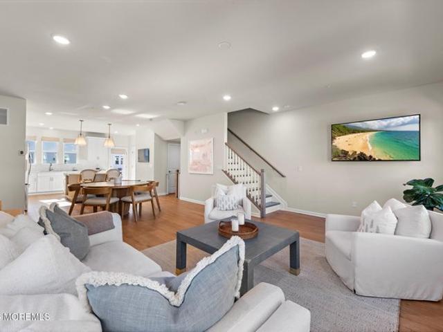 Townhouse for sale in Parkers Creek, Oceanport