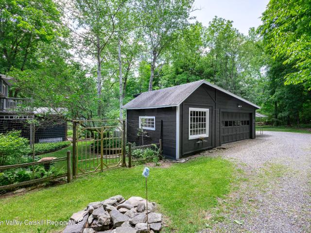 House for sale in Bearsville, New York