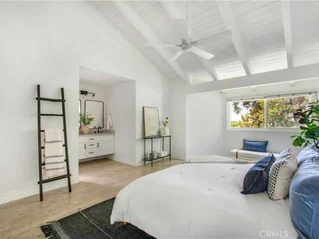 Condo for sale in Corona Del Mar, California