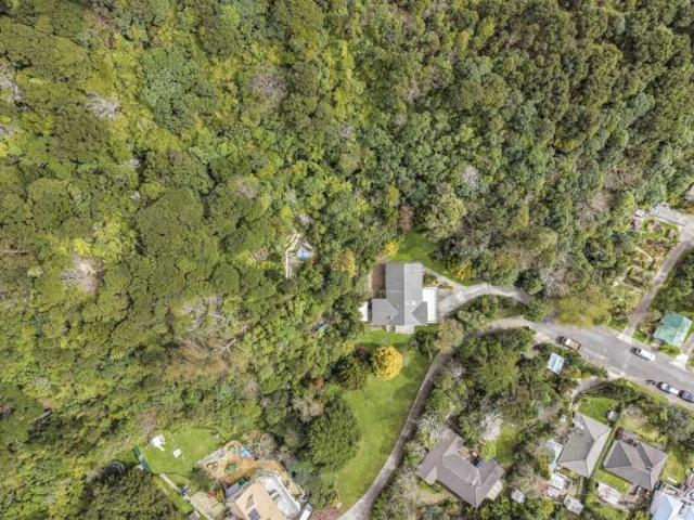 House for sale in Days Bay, Wellington