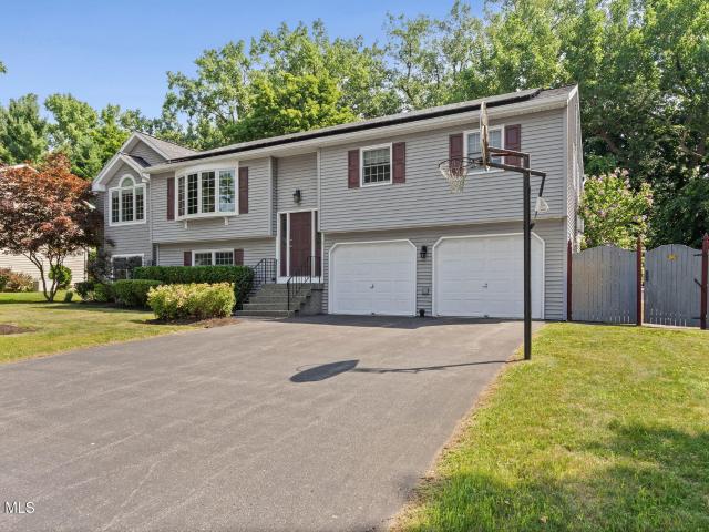 House for sale in Colonie, New York
