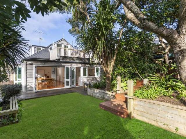 House for sale in Devonport, Oroua County