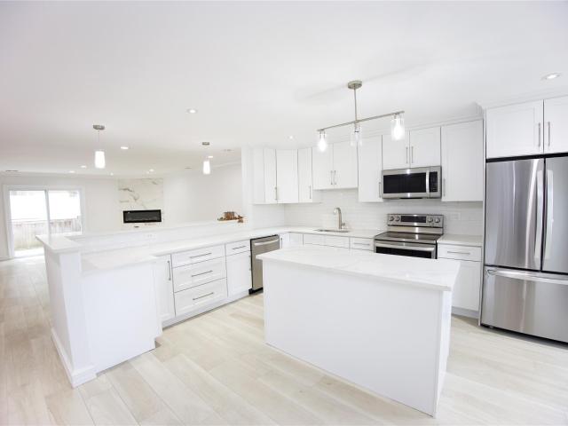 Townhouse for sale in Farmingdale