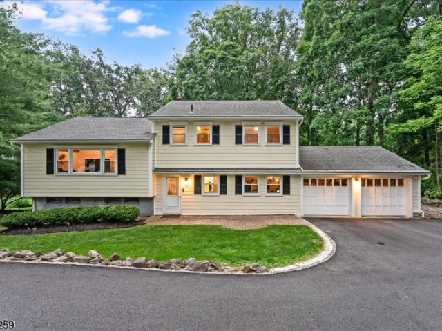 House for sale in Morris Plains, New Jersey
