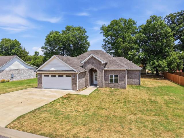 House for sale in Ark