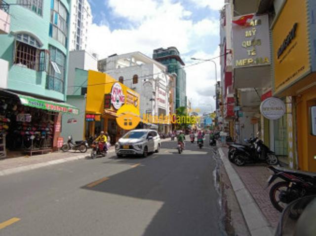 Nhà mặt phố bán