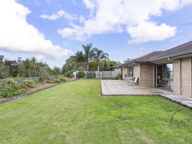 House for sale in Awhitu
