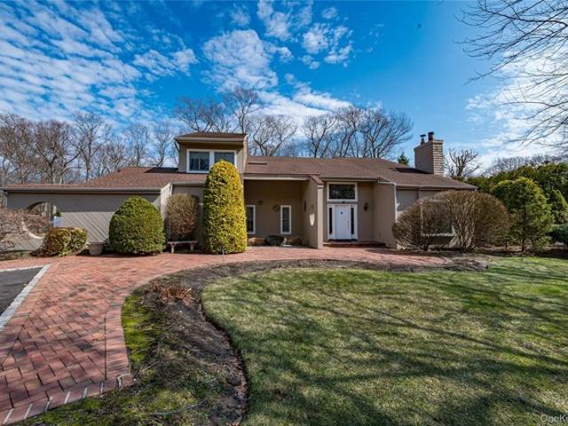 House for sale in Huntington, New York