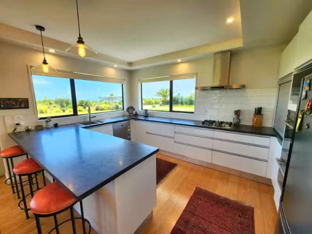 House for sale in South Beach, West Coast