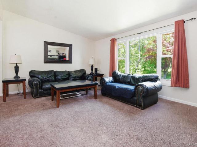 House for sale in Putnam Valley, New York