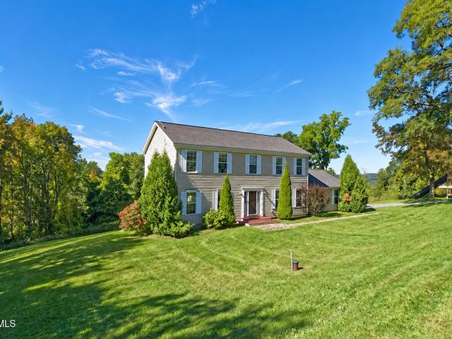 House for sale in Lebanon Springs, Town of New Lebanon