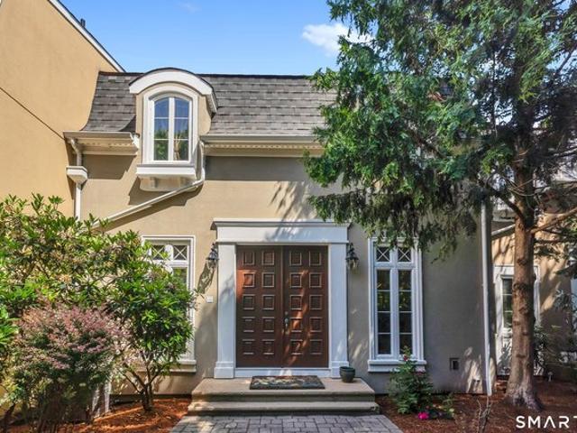 Townhouse for sale in Norwich, Connecticut