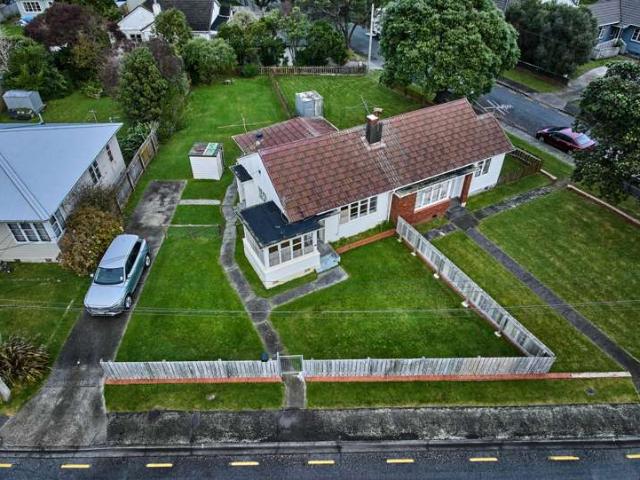 House for sale in Days Bay, Wellington